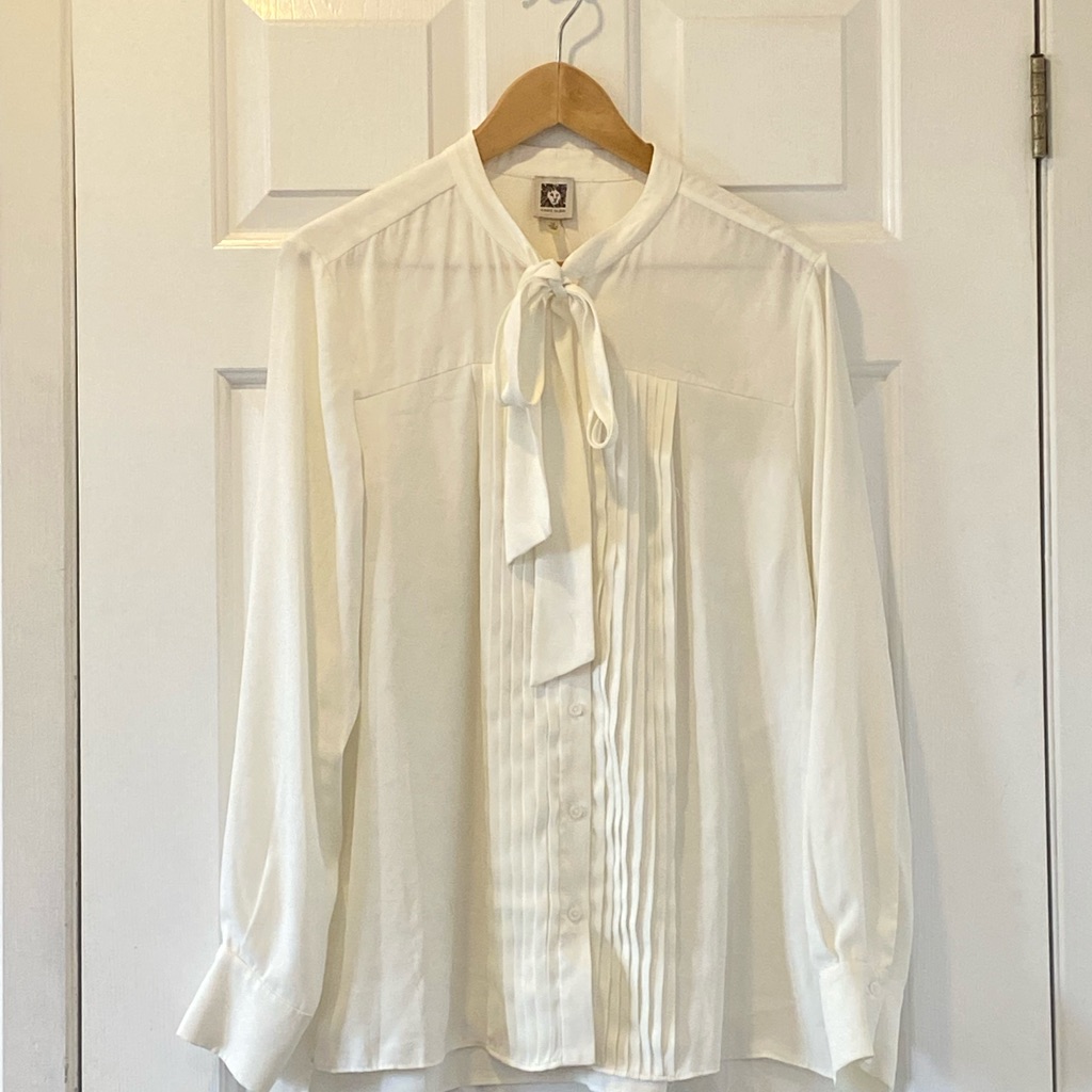 Anne Klein Ivory Tie-Neck Blouse Size 14 Elegant Office Work Top